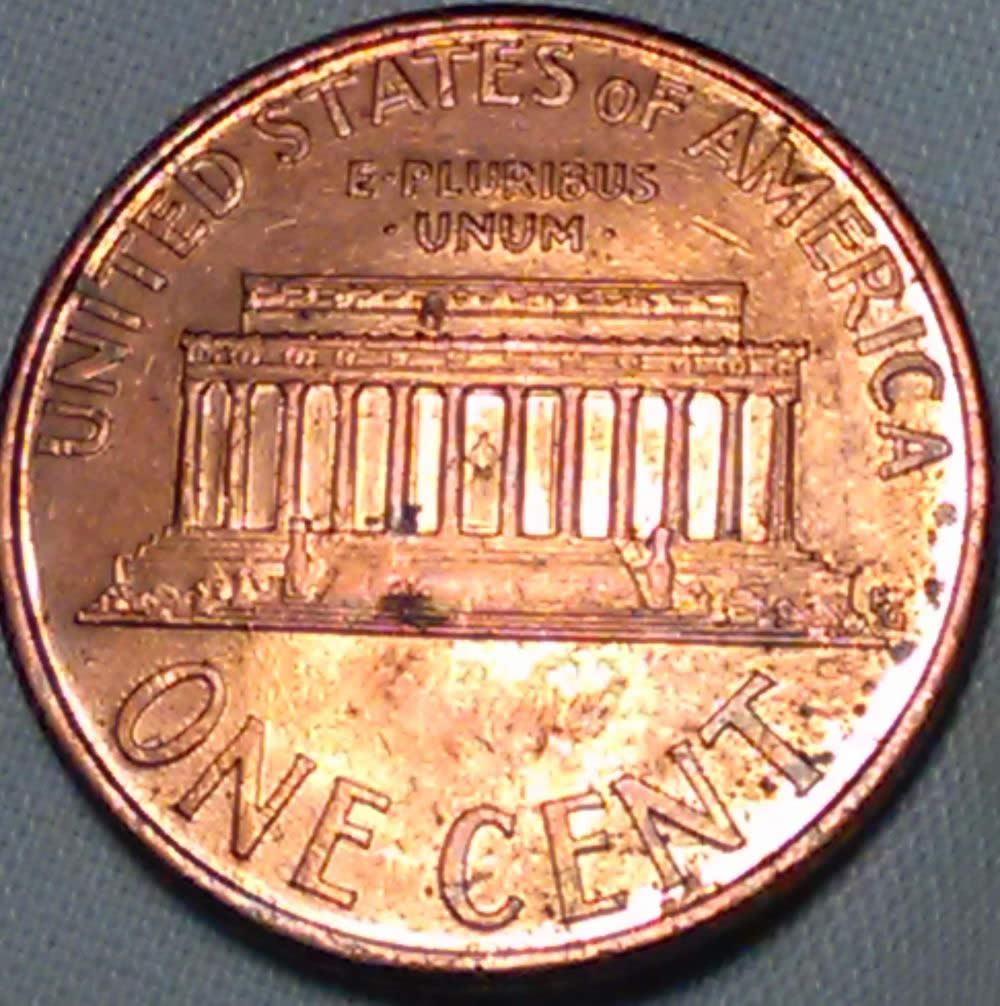 1999-P-Lincoln-Cent-With--Die-Chip-And-Crack-Under-Lincoln's-Bust-VLDS